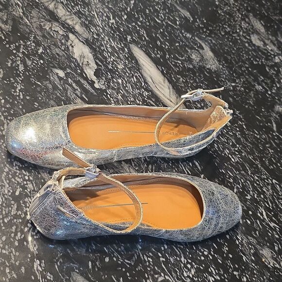 BRAND NEW REPORT METTLE SILVER DISTRESSED WOMEN'S FLAT - Picture 7 of 16